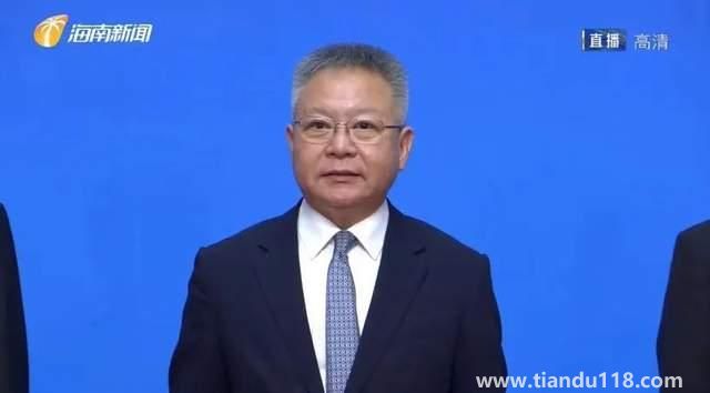 醫(yī)學(xué)博士出身的他當(dāng)選海南省委書記 醫(yī)生出身 曾在上海、教育部工作(圖2)