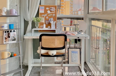 電腦桌放陽臺(tái)會(huì)曬壞嗎（陽臺(tái)放電腦桌怎樣避免太陽曬）