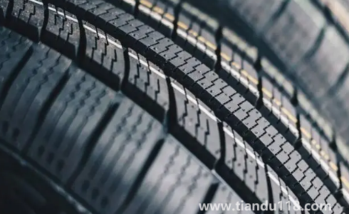 車輪胎扎了個釘子補一下大概多少錢(車輪胎扎了個釘子需要換輪胎嗎)(圖2) 車輪胎扎了個釘子補一下大概多少錢2