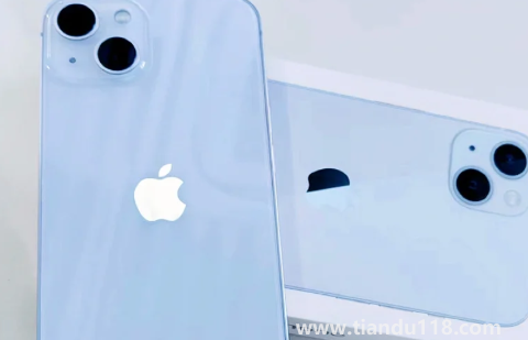 iphone14外觀和13一樣嗎(蘋(píng)果iPhone14和13對(duì)比區(qū)別是什么)(圖2) iphone14外觀和13一樣嗎2