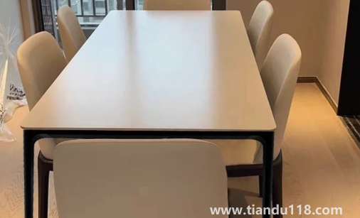 德利豐巖板背面都是粗糙的嗎(德利豐巖板怎么選)(圖3) 德利豐巖板背面都是粗糙的嗎3