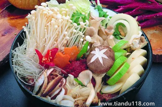 超市買火鍋食材有哪些(超市買火鍋食材怎么選)(圖1) 超市買火鍋食材有哪些1