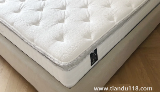 為什么網(wǎng)上的床墊那么便宜（床墊網(wǎng)上買還是線下買好）