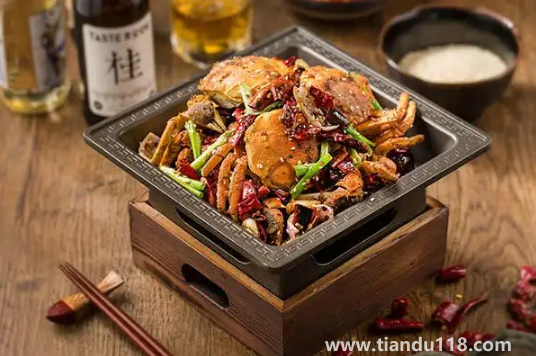 青蟹和梭子蟹哪個(gè)更適合煲粥(青蟹和梭子蟹怎么吃)(圖3) 青蟹和梭子蟹哪個(gè)更適合煲粥3