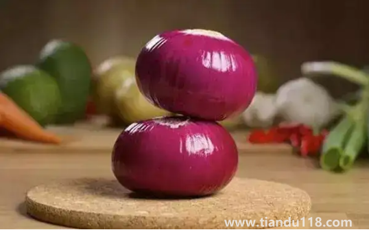 洋蔥發(fā)芽長苗了還能吃嗎(洋蔥怎么保存不發(fā)芽)(圖3) 洋蔥發(fā)芽長苗了還能吃嗎3