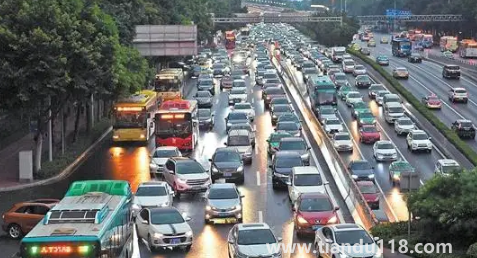 高速上扔東西會被拍到嗎(高速上違章一般幾天能收到信息)(圖3) 高速上扔東西會被拍到嗎3