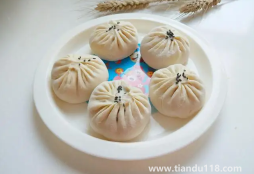 包子蒸好后多久開(kāi)鍋才不回縮(蒸包子是冷水還是開(kāi)水上鍋)(圖3) 包子蒸好后多久開(kāi)鍋才不回縮3