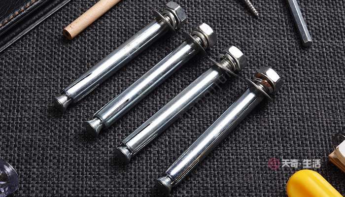 膨脹螺絲怎么取出來(lái)